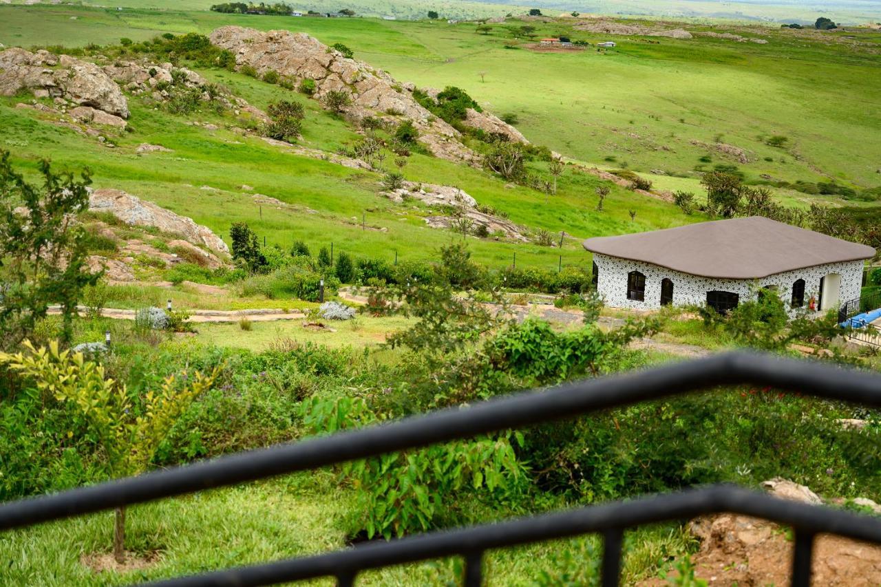 Saab Royale Resort Kajiado Buitenkant foto